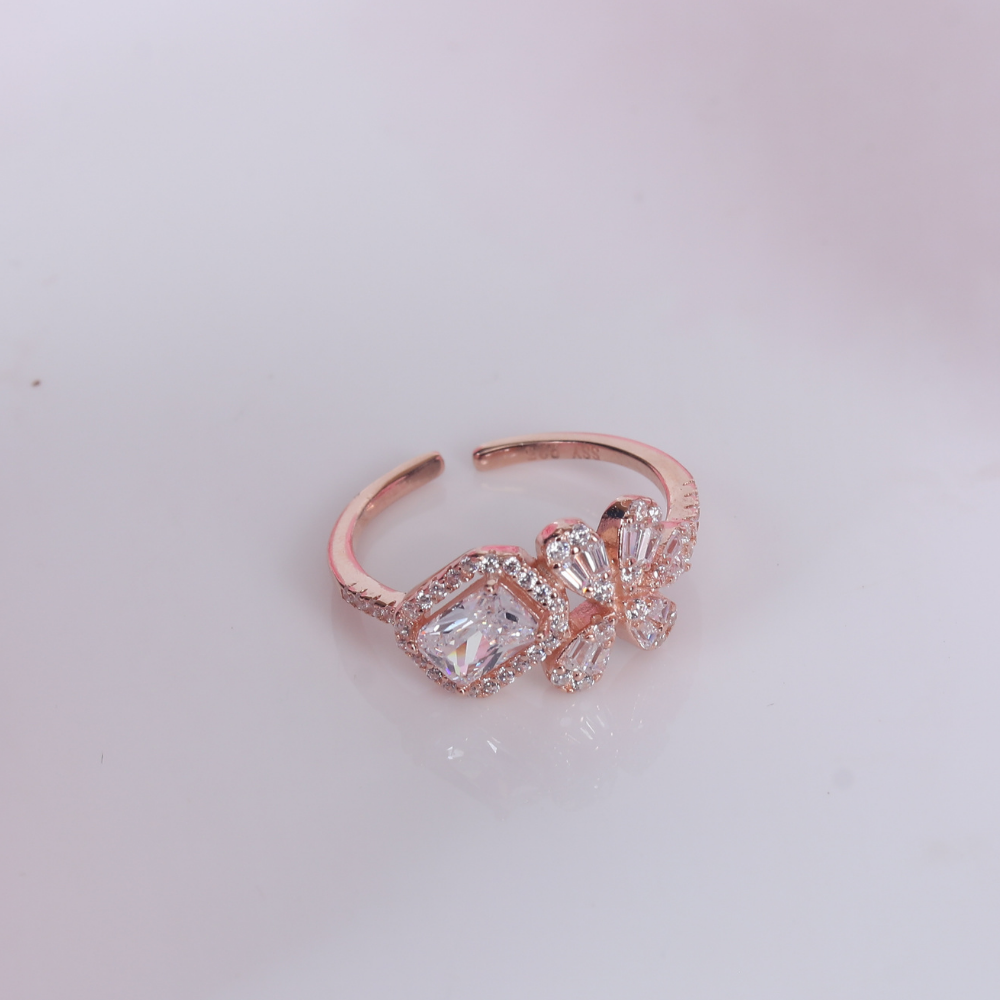 Floral square Statement