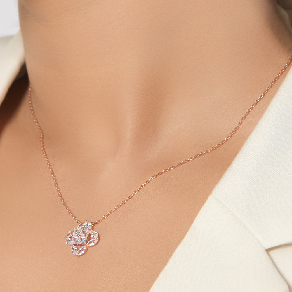 Zirconia studded Clover