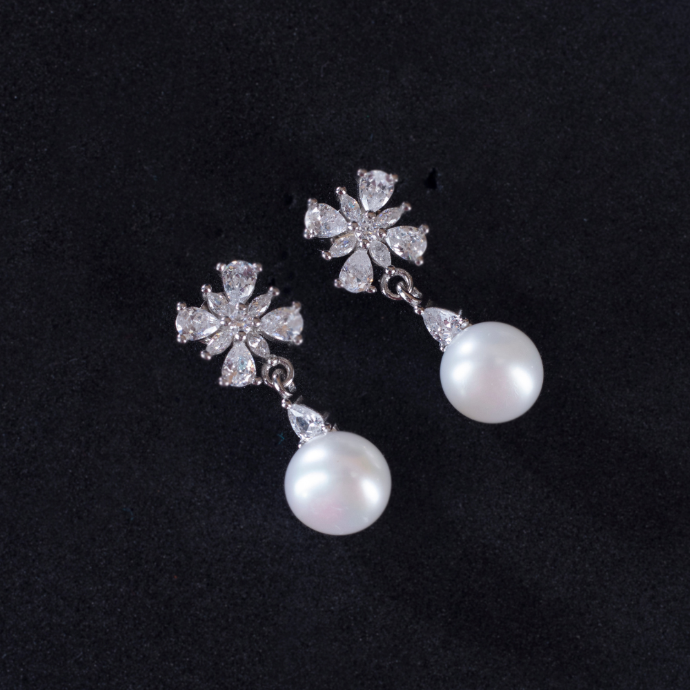 FLOWER PEARL DROP