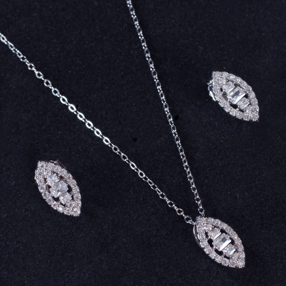 Zirconia studded Eye