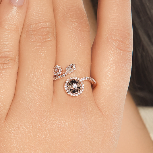 3D cut circle of Wisdom