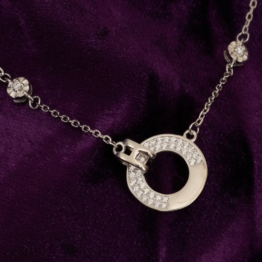 STUDDED CIRCLE
