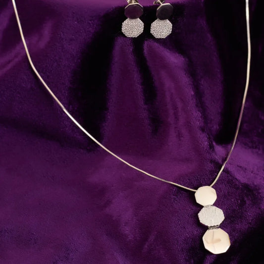 OCTAGON THREE LAYER STUDDED