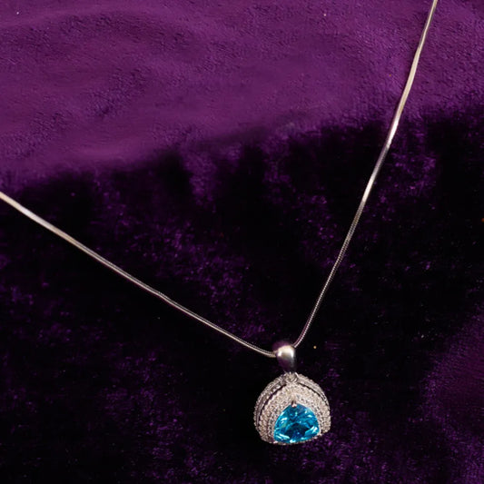 TRIANGLE STUDDED COLOR STONE