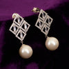 RHOMBUS PEARL STUDDED