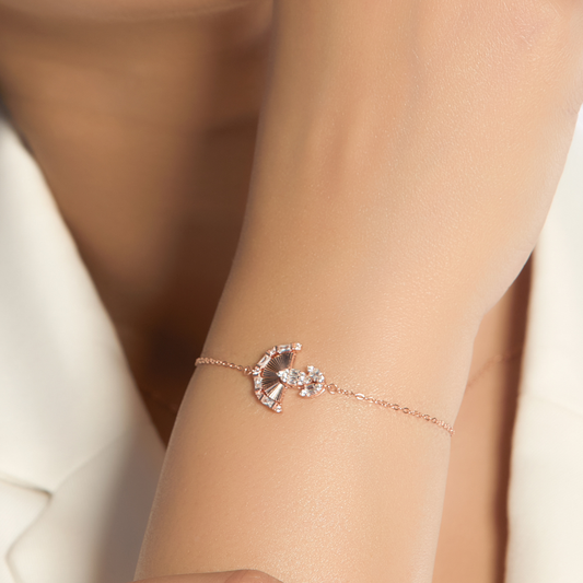 Fan shaped 3D cut bracelet