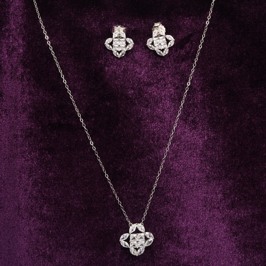 Zirconia studded Clover