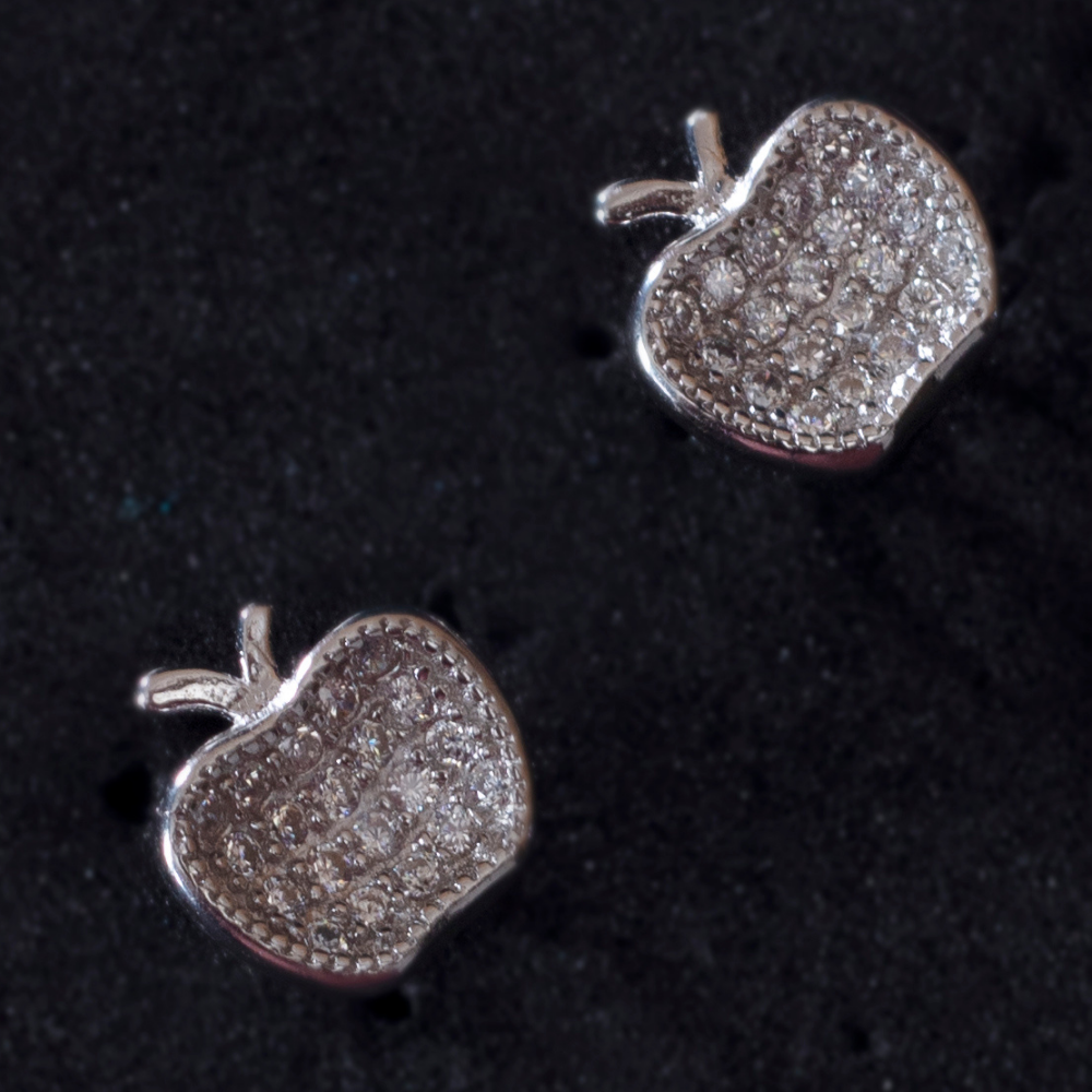 Zirconia studded Apple