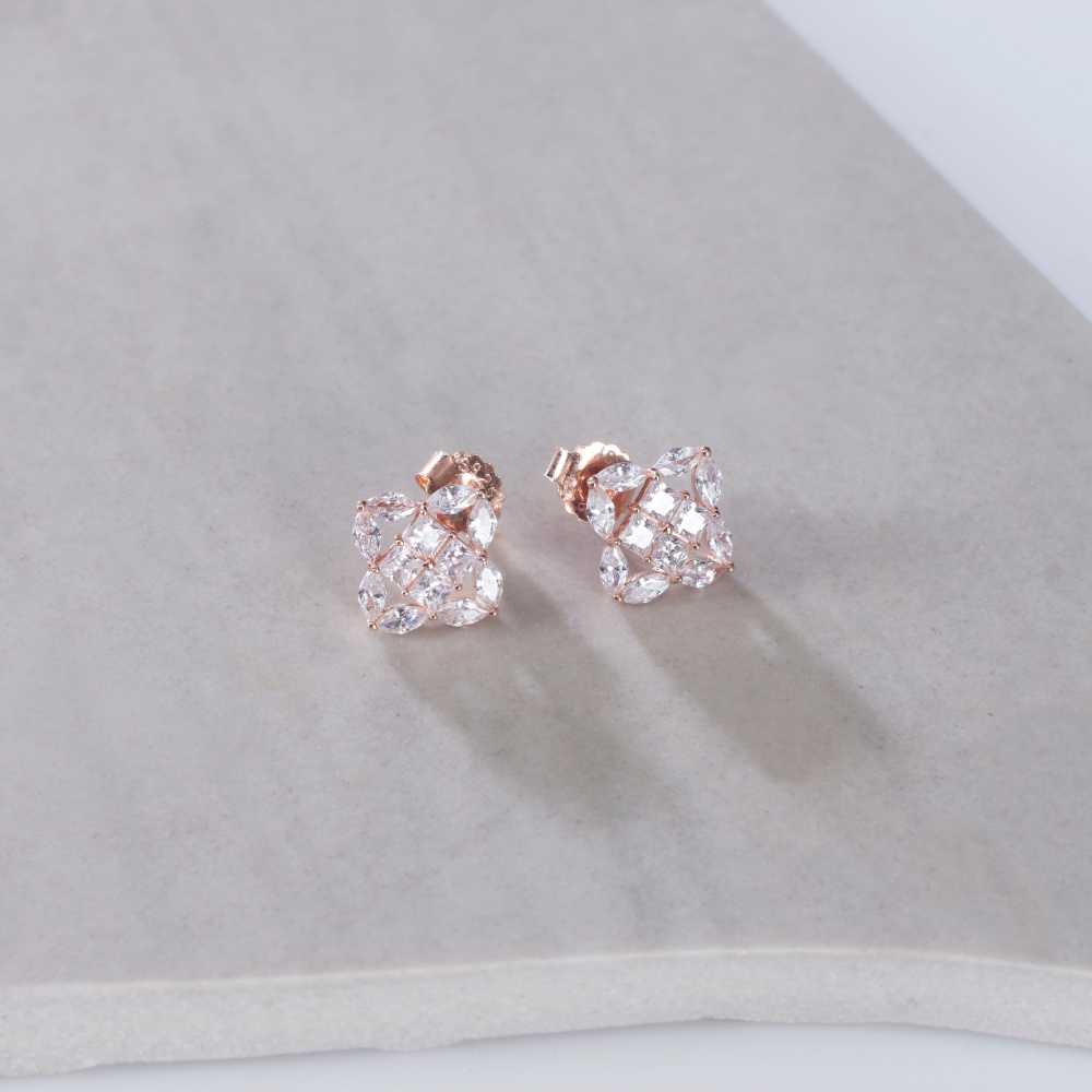 Zirconia studded Clover