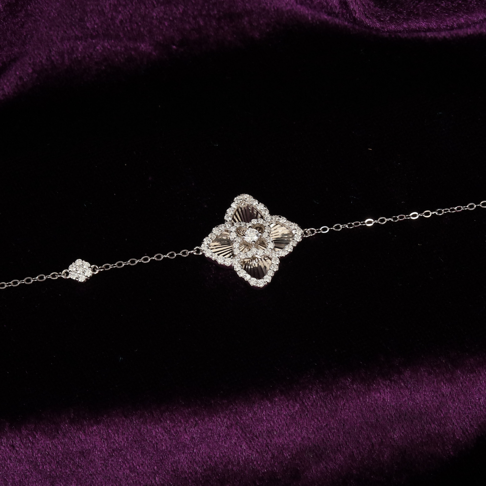 Cubic shaped 3D cut bracelet