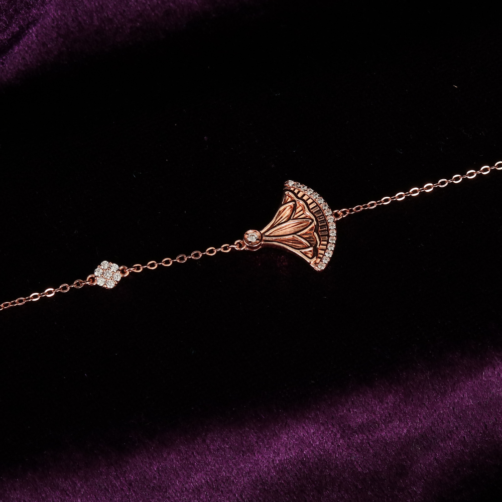 Fan shaped 3D cut bracelet