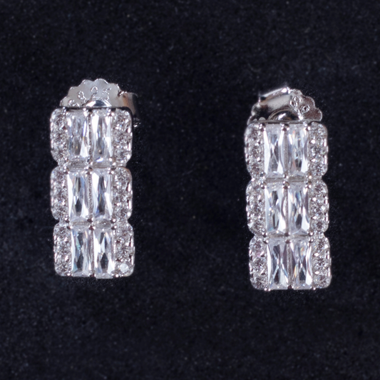 Zirconia studded Geometric drop