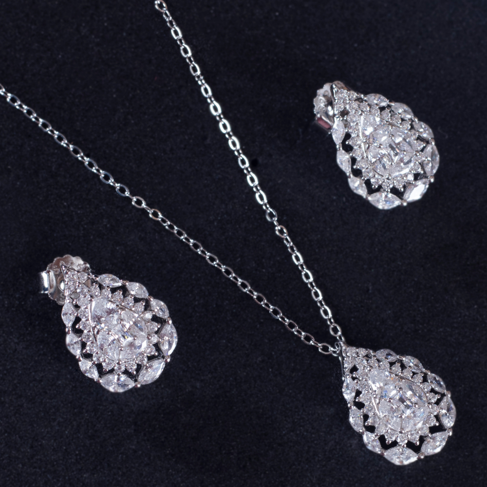 Zirconia studded Elegant drop