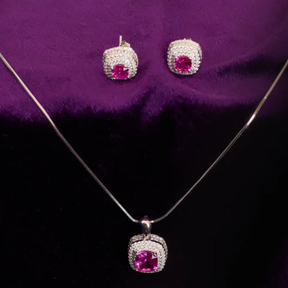 FINE SQUARE STUDDED COLOR STONE