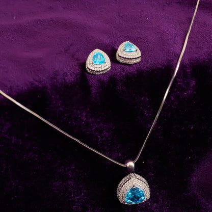 TRIANGLE STUDDED COLOR STONE