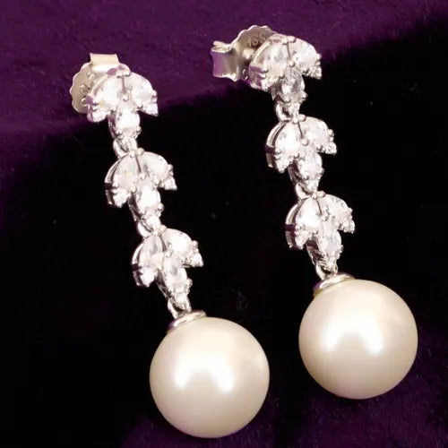 3 STUDDED PEARL