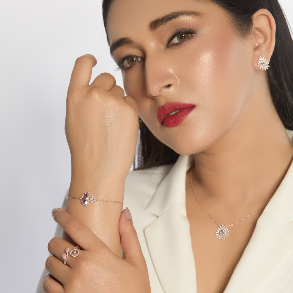 3D cut half circle Studded leaves