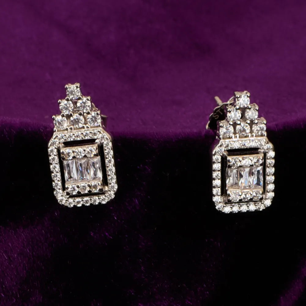 CUBIC STUDDED